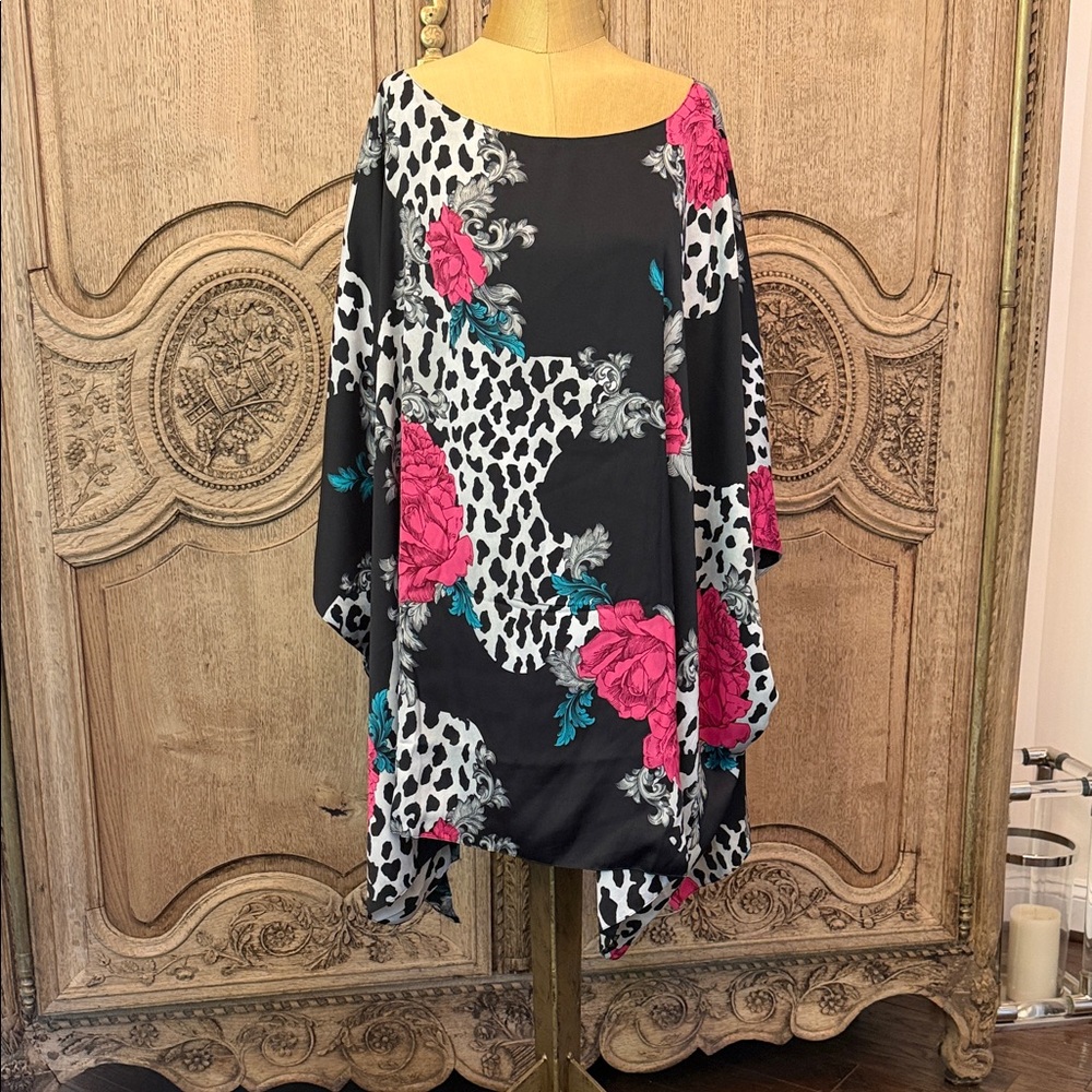 Iman NWT Reversible Floral & Leopard Print Black Tunic with Pink Roses
